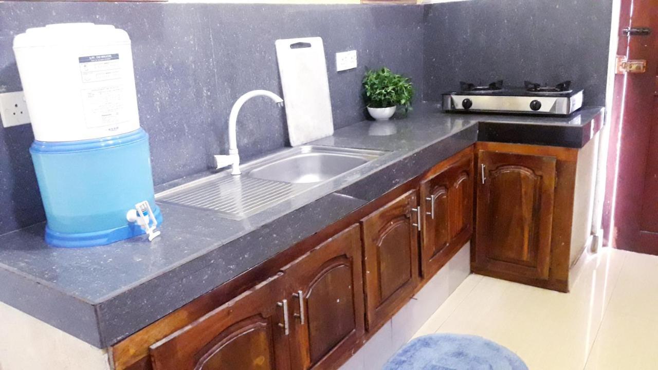 The Max Villa Негомбо Екстериор снимка