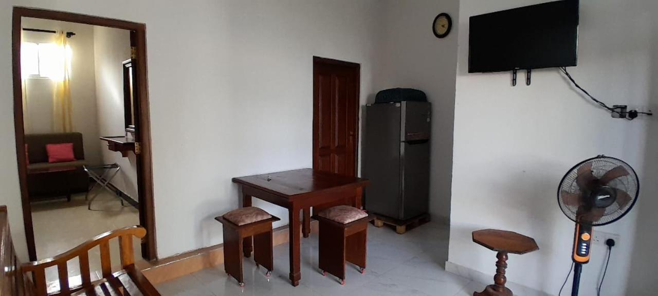 The Max Villa Негомбо Екстериор снимка